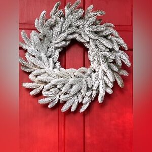 24" SNOWED AND SPARKLY WREATH IS NEW IN THE BOX